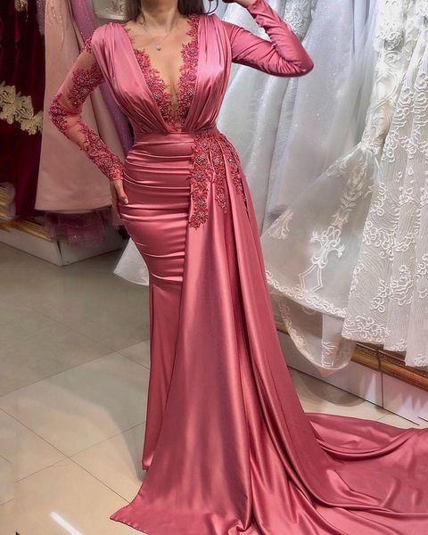 arabic aso ebi long sleeves mermaid evening dresses lace beaded appliques sweep train v neck satin formal prom gowns plus size, Black;red
arabic aso ebi long sleeves mermaid evening dresses lace beaded appliques sweep train v neck satin formal prom gowns plus size, Black;red