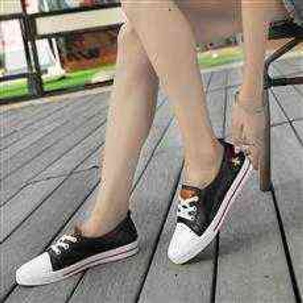 tangzuo shoes 6605 couple board , batch , 35-46 standard leather yards, two-layer leather, black and white
tangzuo shoes 6605 couple board , batch , 35-46 standard leather yards, two-layer leather, black and white
