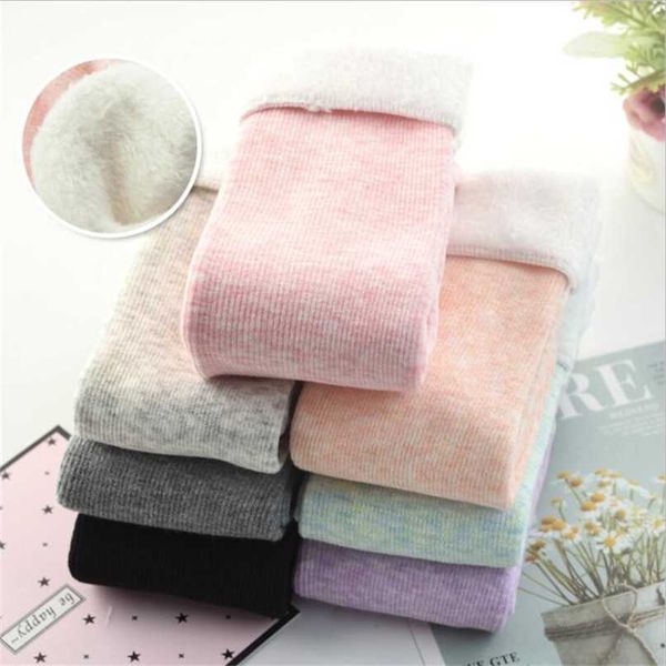 5 pairs women striped wool socks solid color warm thicken thermal cotton sock ladies velvet boots floor sleeping socks female 211221, Black;white
5 pairs women striped wool socks solid color warm thicken thermal cotton sock ladies velvet boots floor sleeping socks female 211221, Black;white