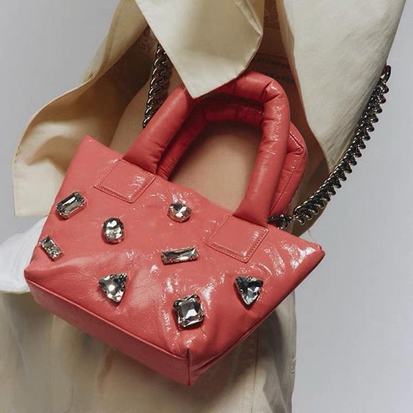 evening bags niche soft leather fashionable purses diamond tote designer handbags portable underarm 2021 women
evening bags niche soft leather fashionable purses diamond tote designer handbags portable underarm 2021 women