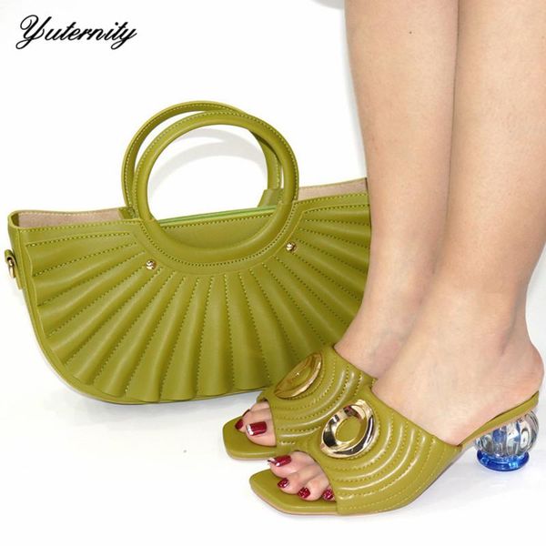 design green color 7cm pumps shoes and bag set african style high heels shopping bags for woman party dress, Black
design green color 7cm pumps shoes and bag set african style high heels shopping bags for woman party dress, Black
