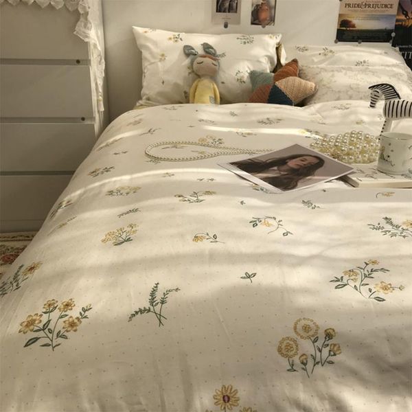 bedding sets pastoral yellow flower set,romantic french cotton twin full king home textile bed sheet pillow case quilt cover
bedding sets pastoral yellow flower set,romantic french cotton twin full king home textile bed sheet pillow case quilt cover