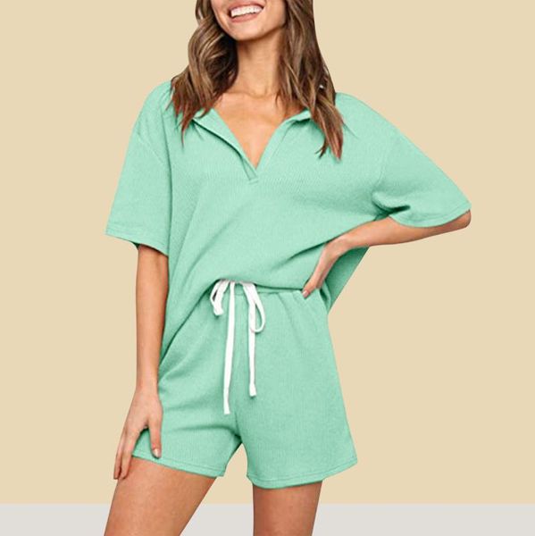 women's tracksuits casual solid sportswear two piece sets women v-neck and elastic force shorts suit 2021 summer athleisure outfits sho, Gray
women's tracksuits casual solid sportswear two piece sets women v-neck and elastic force shorts suit 2021 summer athleisure outfits sho, Gray