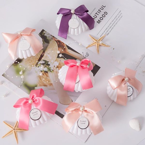 gift wrap 20pcs/lot plastic white shell wedding favors candy boxes chocolate creative peal knot box party deco supplies
gift wrap 20pcs/lot plastic white shell wedding favors candy boxes chocolate creative peal knot box party deco supplies