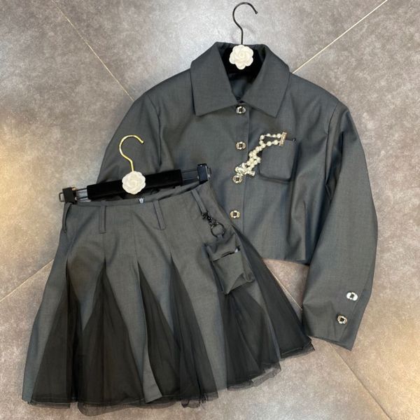 spring arrivals short turn-dowm collar single breasted long sleeve suit elastic waist skirt two piece set mz775 210525, White
spring arrivals short turn-dowm collar single breasted long sleeve suit elastic waist skirt two piece set mz775 210525, White