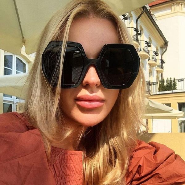 sunglasses 2021 luxury square ladies fashion classic brand designer retro big sun glasses women eyewear shades uv400, White;black
sunglasses 2021 luxury square ladies fashion classic brand designer retro big sun glasses women eyewear shades uv400, White;black