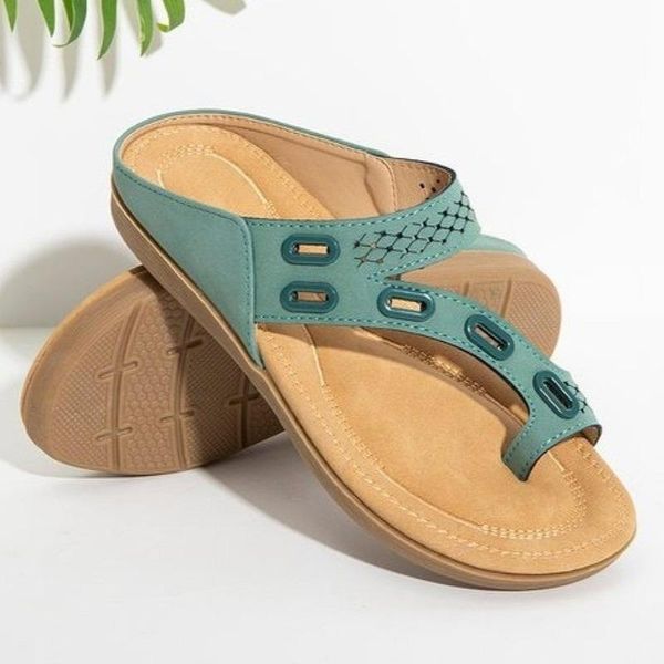 slippers plus size 43 women 2021 summer fashion platform shoes woman outside flip flop casual for, Black
slippers plus size 43 women 2021 summer fashion platform shoes woman outside flip flop casual for, Black