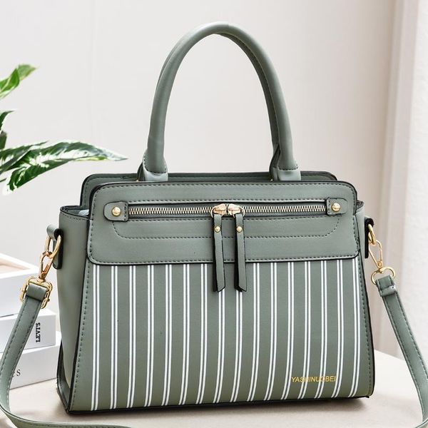 dl087-34 autumn and winter korean fashion women's bag shoulder diagonal handbag cross body
dl087-34 autumn and winter korean fashion women's bag shoulder diagonal handbag cross body