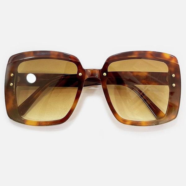 sunglasses fashion women brand square gradient sun glasses luxury shades female driving eyewear, White;black
sunglasses fashion women brand square gradient sun glasses luxury shades female driving eyewear, White;black