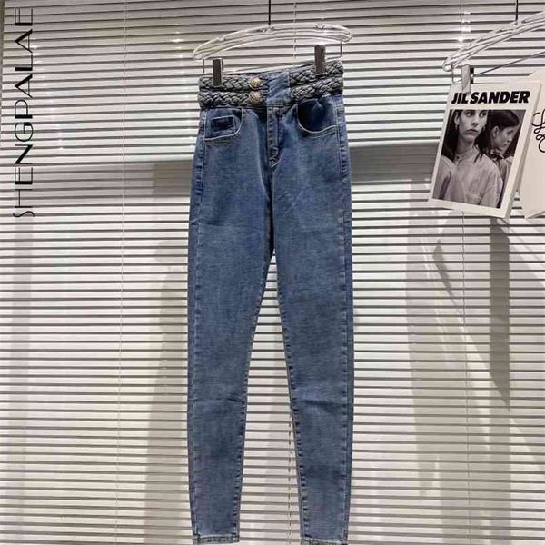 spring women jeans fashion high waist belt knitting thick rope button decoration denim pencil pants rd797 210427, Blue
spring women jeans fashion high waist belt knitting thick rope button decoration denim pencil pants rd797 210427, Blue