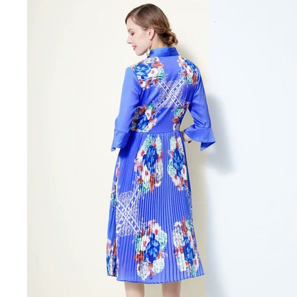 dress seqinyy blue summer 2021 spring design mode 3/4 from crystal flower buttons printed midi ed in plain plee, Black;gray
dress seqinyy blue summer 2021 spring design mode 3/4 from crystal flower buttons printed midi ed in plain plee, Black;gray
