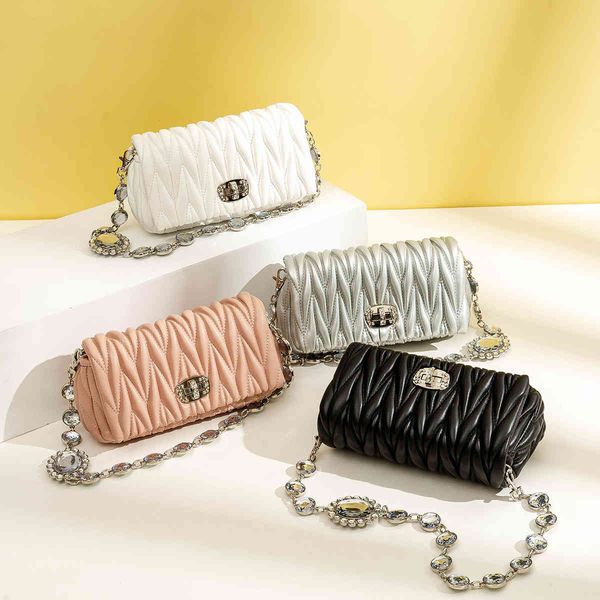 design s miu female diamond studded chain single shoulder messenger bag pleated versatile net fashion women's bag
design s miu female diamond studded chain single shoulder messenger bag pleated versatile net fashion women's bag