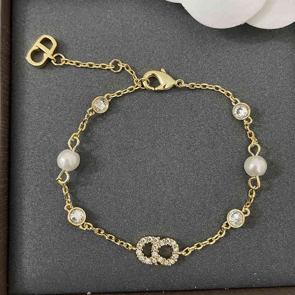 design jewelry new bracelet with diamond size pearl 925 silver needle simple fashion earrings, Black
design jewelry new bracelet with diamond size pearl 925 silver needle simple fashion earrings, Black