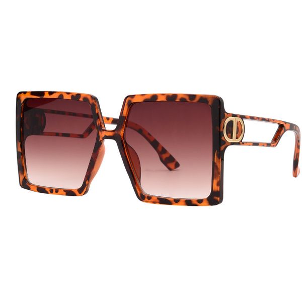 new trend family same sunglasses women's net red large frame sunglasses, White;black
new trend family same sunglasses women's net red large frame sunglasses, White;black