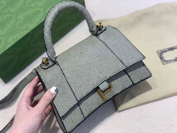 classic luxury designer bag hourglass handbag genuine leather handbags shoulder bags clutch tote messenger shopping purse ship
classic luxury designer bag hourglass handbag genuine leather handbags shoulder bags clutch tote messenger shopping purse ship