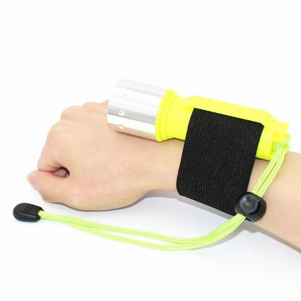 diving xml-t6 1000 lumen underwater 20m waterproof dive wrist torch light flashlights torches
diving xml-t6 1000 lumen underwater 20m waterproof dive wrist torch light flashlights torches