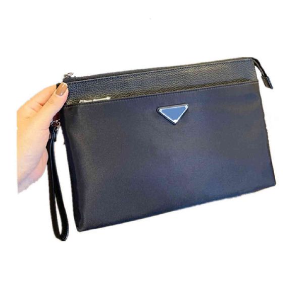designer men's black briefcases clutch bags busin purses wallets triangle pattern briefcase medium size bag high quality
designer men's black briefcases clutch bags busin purses wallets triangle pattern briefcase medium size bag high quality