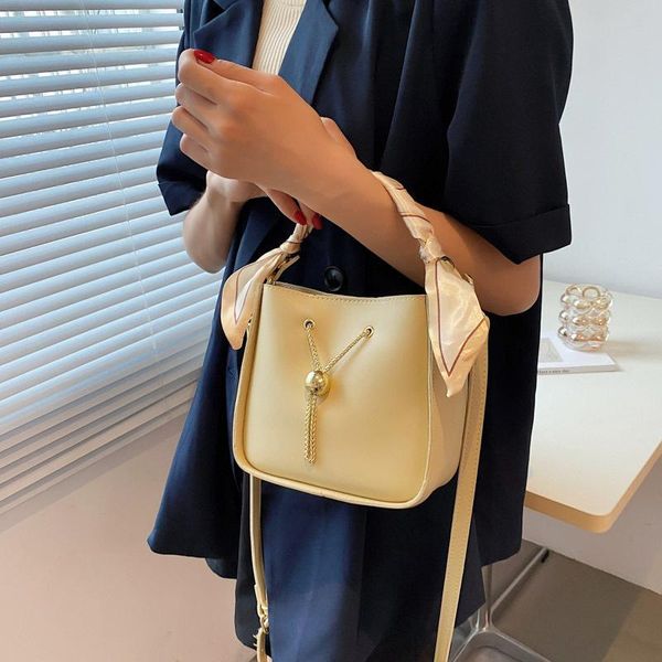 evening bags pure color ladies simple handbag 2021 summer fashion pu leather travel one-shoulder messenger bag bolso mujer
evening bags pure color ladies simple handbag 2021 summer fashion pu leather travel one-shoulder messenger bag bolso mujer