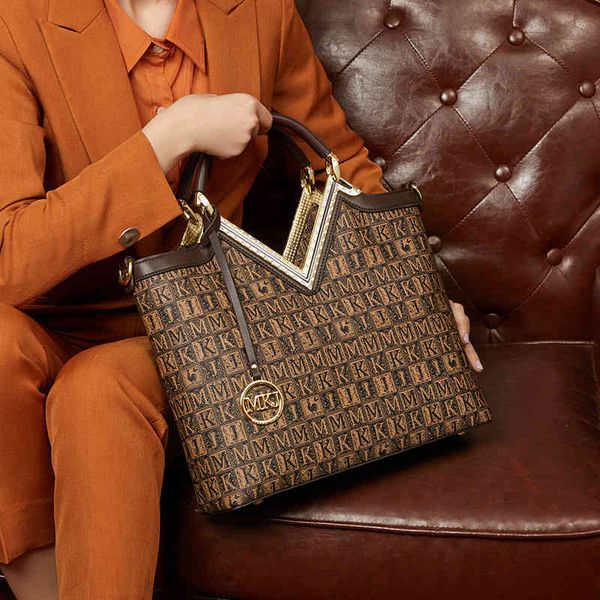 axillary package mkj leather women's bag fashion lady bucket bag messenger summer 2021 single room handbag
axillary package mkj leather women's bag fashion lady bucket bag messenger summer 2021 single room handbag