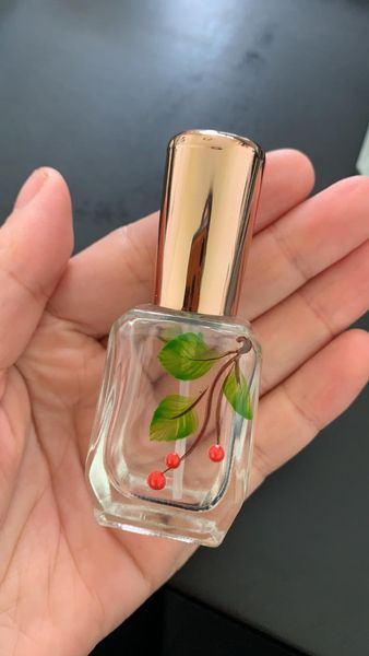 storage bottles & jars 15ml fragrant cherry square hand-painted perfume bottle empty spray gold cover glass 100pcs/lot
storage bottles & jars 15ml fragrant cherry square hand-painted perfume bottle empty spray gold cover glass 100pcs/lot