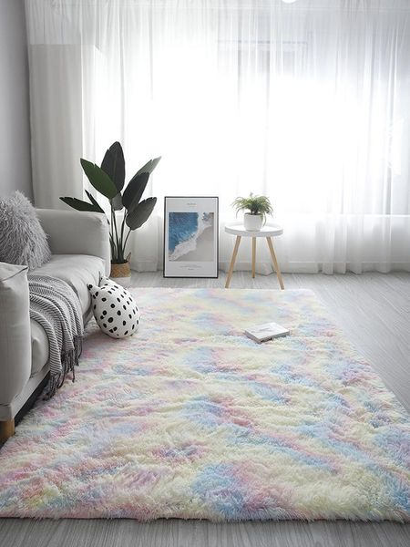carpets carpet living room; coffee table; bedroom; covered with bedside blankets and cushions; large area
carpets carpet living room; coffee table; bedroom; covered with bedside blankets and cushions; large area