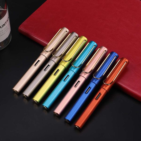 the pen student's signature style writing office student's pen can be made to order
the pen student's signature style writing office student's pen can be made to order