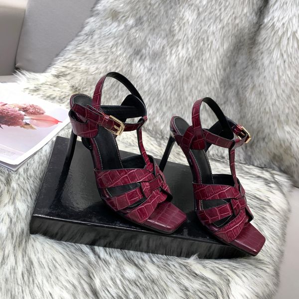 designer trendy ladies sandals with high heels elegant and comfortable multi-color optional size 34-42, Black
designer trendy ladies sandals with high heels elegant and comfortable multi-color optional size 34-42, Black