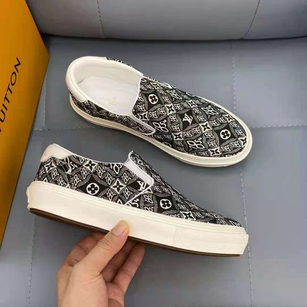 2021 mens designer shoes letter printed luxury fashion casual black men sports sneakers real picture r7-14
2021 mens designer shoes letter printed luxury fashion casual black men sports sneakers real picture r7-14