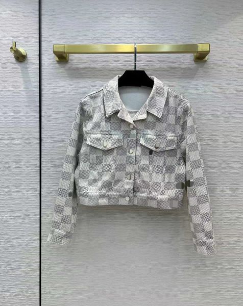 2022 spring autumn milan runway jackets lapel neck long sleeve leisure and fashion brand same style women's coats designer 1113-2, Black;brown
2022 spring autumn milan runway jackets lapel neck long sleeve leisure and fashion brand same style women's coats designer 1113-2, Black;brown