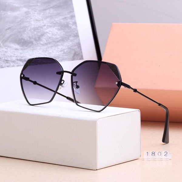 sunglasses vintage women sun glasses hexagonal rimless sunglasse luxury brand designer fashion mi women's, White;black
sunglasses vintage women sun glasses hexagonal rimless sunglasse luxury brand designer fashion mi women's, White;black