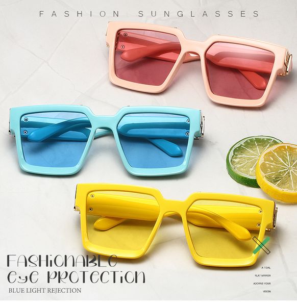fashion design sunglasses european and american style square lenses large pc full frame eyeglasses uv protection personalized accessory summ, White;black
fashion design sunglasses european and american style square lenses large pc full frame eyeglasses uv protection personalized accessory summ, White;black