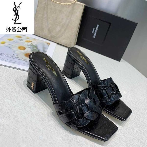 mules men designer slides luxury women loafers high heels pumps sandals slippers ballerinas sneakers dress shoes lg84, Black;white
mules men designer slides luxury women loafers high heels pumps sandals slippers ballerinas sneakers dress shoes lg84, Black;white