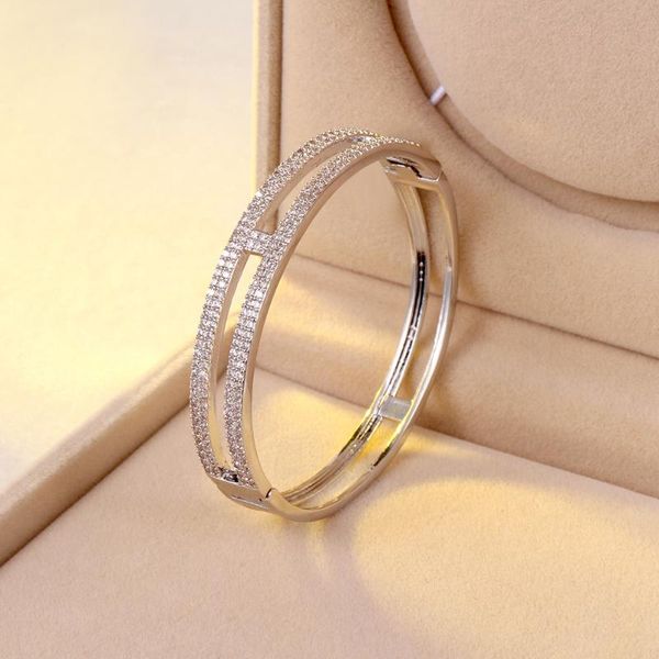 link, chain lb014 delicate hollow zircon bracelet fashion european and american jewelry, Black
link, chain lb014 delicate hollow zircon bracelet fashion european and american jewelry, Black