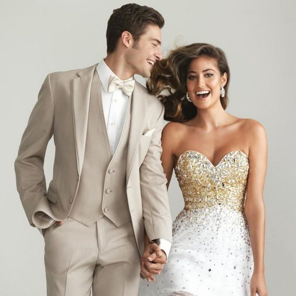 men's suits & blazers custom made groomsmen beige groom tuxedos notch lapel men wedding man blazer ( jacket+pants+tie+vest ) c403, White;black
men's suits & blazers custom made groomsmen beige groom tuxedos notch lapel men wedding man blazer ( jacket+pants+tie+vest ) c403, White;black