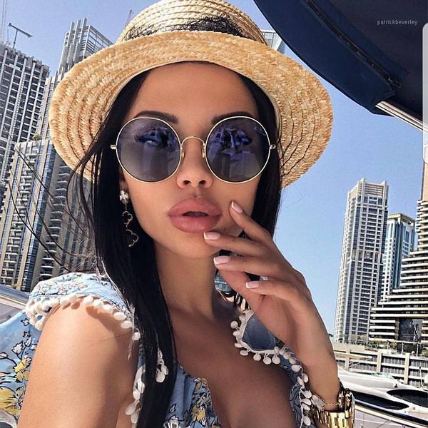 sunglasses oversized ronde zonnebril vrouwen 2021 luxe merk gepolariseerde dames sunglass shades vrouw uv400 okulary, White;black
sunglasses oversized ronde zonnebril vrouwen 2021 luxe merk gepolariseerde dames sunglass shades vrouw uv400 okulary, White;black