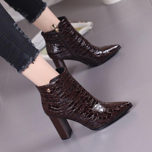 europe style,womne's high heeled ankle boots,autumn/winter shoes,female snake pattern patent leather short boot,black brown boots
europe style,womne's high heeled ankle boots,autumn/winter shoes,female snake pattern patent leather short boot,black brown boots