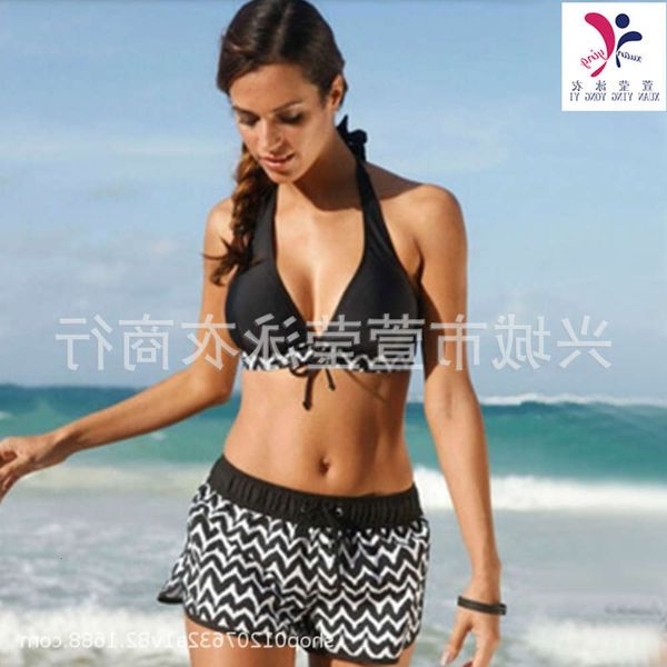 the bikini conservative bikini women's fatter and bigger serrated holiday swimsuit, White;black
the bikini conservative bikini women's fatter and bigger serrated holiday swimsuit, White;black