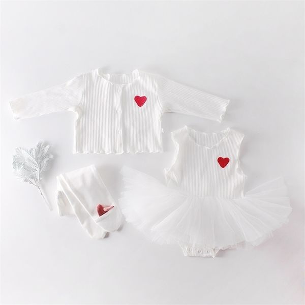 0-2yrs brand baby girl clothes spring infant multi-layer screen vest skirt + love embroidered jacket gift 210521, Blue
0-2yrs brand baby girl clothes spring infant multi-layer screen vest skirt + love embroidered jacket gift 210521, Blue