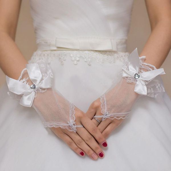 bridal gloves arrival white and ivory bow tulle wedding accessories appliques crystal fingerless
bridal gloves arrival white and ivory bow tulle wedding accessories appliques crystal fingerless
