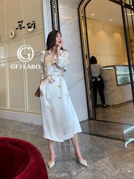 women's trench coats autumn spring women england style loose coat with belt office lady windbreaker outwear, Tan;black
women's trench coats autumn spring women england style loose coat with belt office lady windbreaker outwear, Tan;black