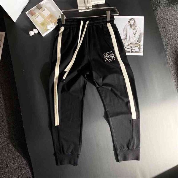 new 2021 spring men's casual striped non ironing cotton youth popular middle waist pants, Black
new 2021 spring men's casual striped non ironing cotton youth popular middle waist pants, Black