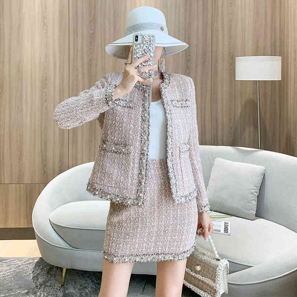 skirts elegant pink plaid suit female winter woolen tweed weave beading pearls jacket coat and mini skirt set women two piece outfits, Black
skirts elegant pink plaid suit female winter woolen tweed weave beading pearls jacket coat and mini skirt set women two piece outfits, Black