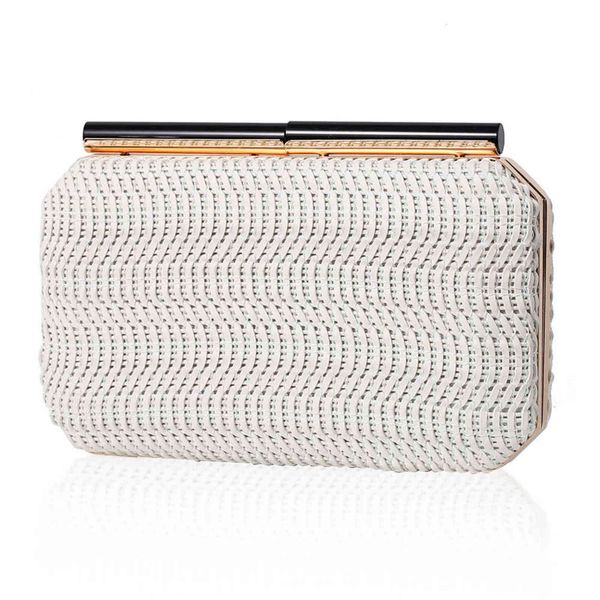2021 woven pu banquet bag temperament single shoulder women's hand ess versatile dinner bag
2021 woven pu banquet bag temperament single shoulder women's hand ess versatile dinner bag