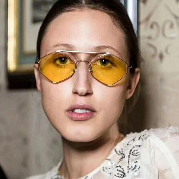 sunglasses pink shades for women vintage double-beam diamond wrap trend sun glasses men uv400 personal, White;black
sunglasses pink shades for women vintage double-beam diamond wrap trend sun glasses men uv400 personal, White;black