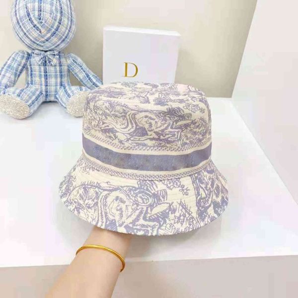 2022 design family's correct spring and summer old flower printed fisherman's letter ribbon tide brand fashion sunscreen hat, Blue;gray
2022 design family's correct spring and summer old flower printed fisherman's letter ribbon tide brand fashion sunscreen hat, Blue;gray