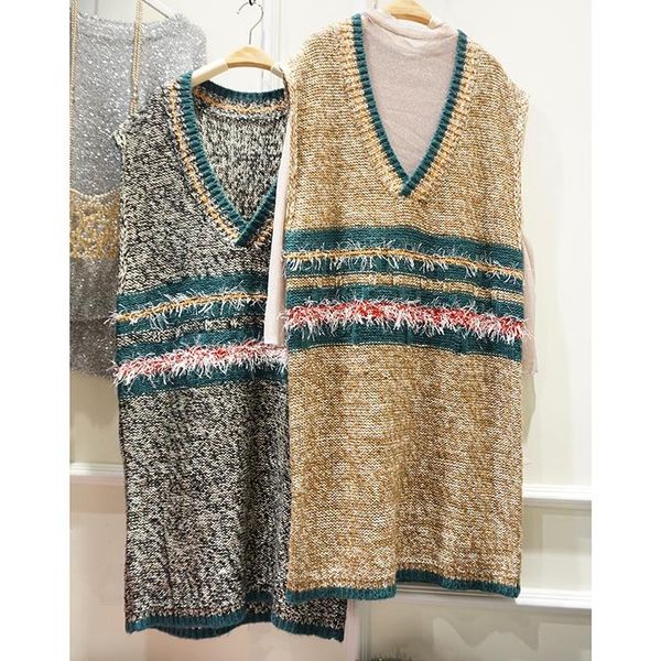 casual dresses fashion short sleeve loose v-neck knitted dress for women 0921, Black;gray
casual dresses fashion short sleeve loose v-neck knitted dress for women 0921, Black;gray