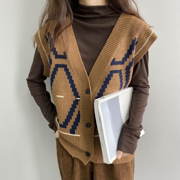 women's vests 2021 early spring geometric retro vest v-neck knitted sweater women f931, Black;white
women's vests 2021 early spring geometric retro vest v-neck knitted sweater women f931, Black;white