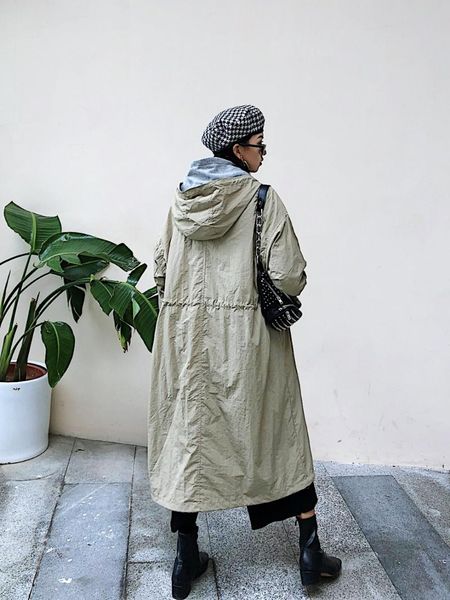 women's trench coats street harajuku personality splice rope drawstring hooded fake two long bf loose big code coat, Tan;black
women's trench coats street harajuku personality splice rope drawstring hooded fake two long bf loose big code coat, Tan;black