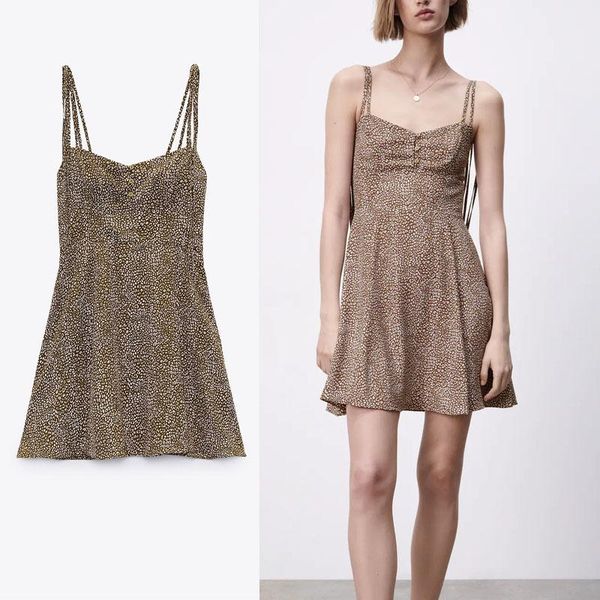 casual dresses 2021 women vintage animal print dress sleeveless straps backless summer chic smocked elastic mini beach, Black;gray
casual dresses 2021 women vintage animal print dress sleeveless straps backless summer chic smocked elastic mini beach, Black;gray
