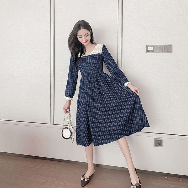 shangxiu han casual dresses french palace fairy v-neck waist show slim plaid dress, Black;gray
shangxiu han casual dresses french palace fairy v-neck waist show slim plaid dress, Black;gray